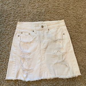 American Eagle White denim skirt